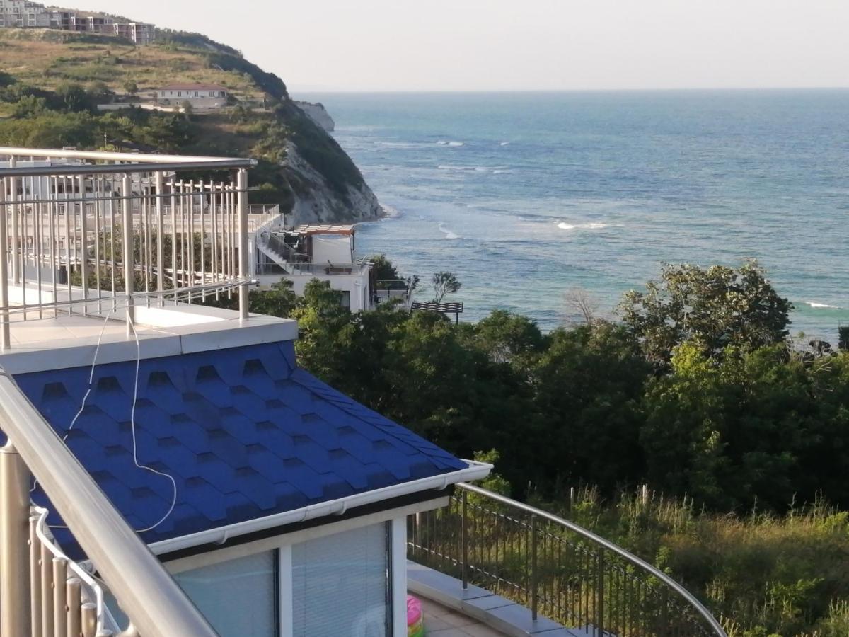 Rose Apartment On The Beach Бяла Экстерьер фото